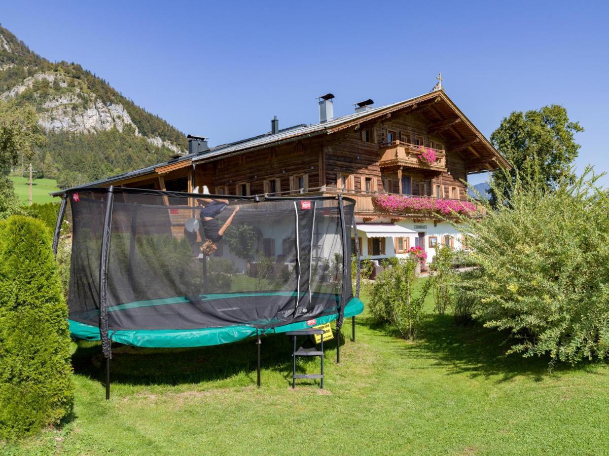 Narzenhof Wellness Chalets, Familien & Luxus Apartments Am Bauernhof Санкт-Йоганн-ін-Тіроль Екстер'єр фото