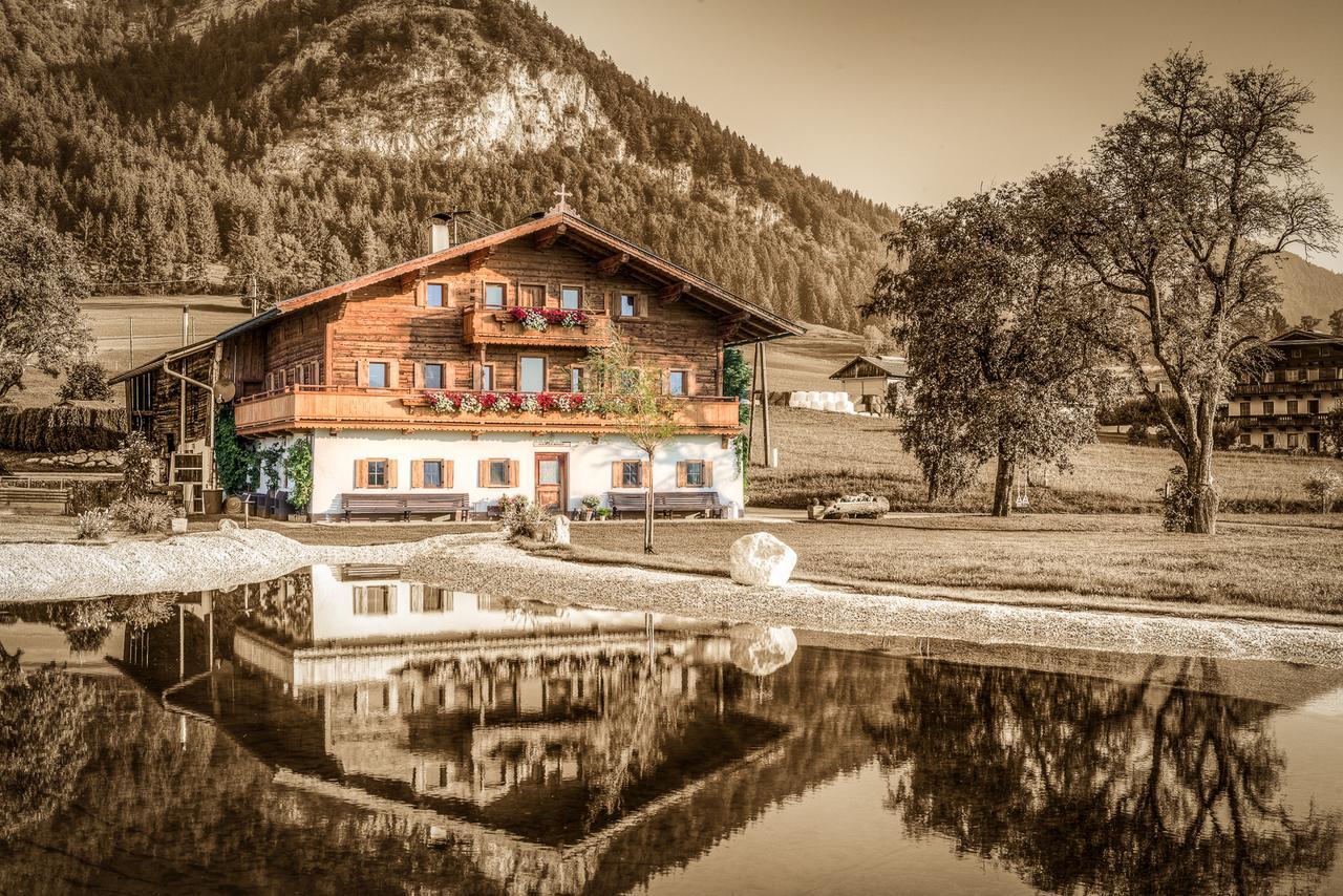 Narzenhof Wellness Chalets, Familien & Luxus Apartments Am Bauernhof Санкт-Йоганн-ін-Тіроль Екстер'єр фото